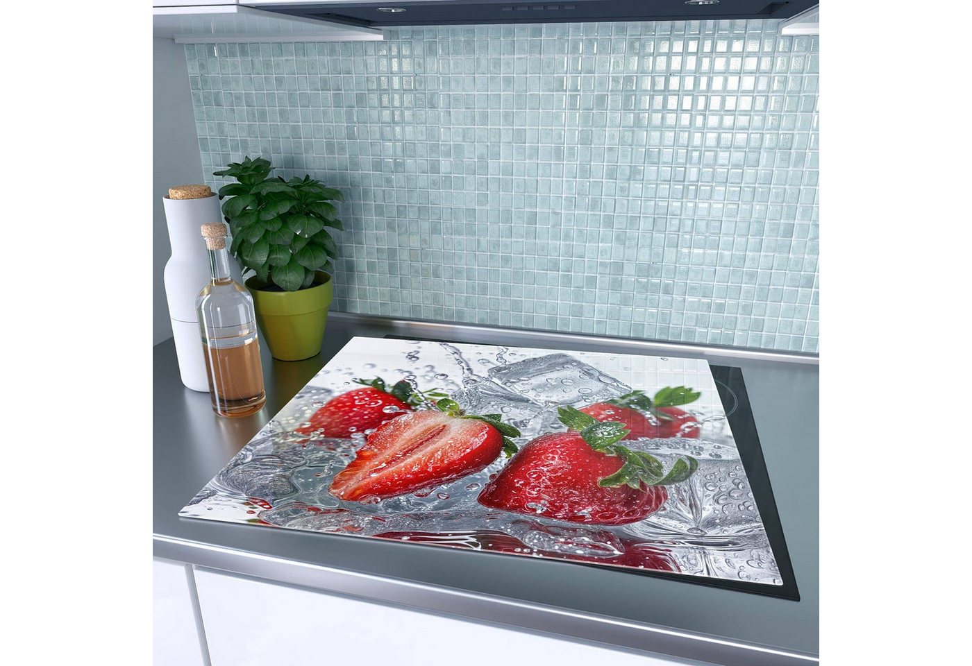Primedeco Herd-Abdeckplatte Herdabdeckplatte Spritzschutz aus Glas Erdbeeren im Wasser, Glas, (1 tlg) Bild 4