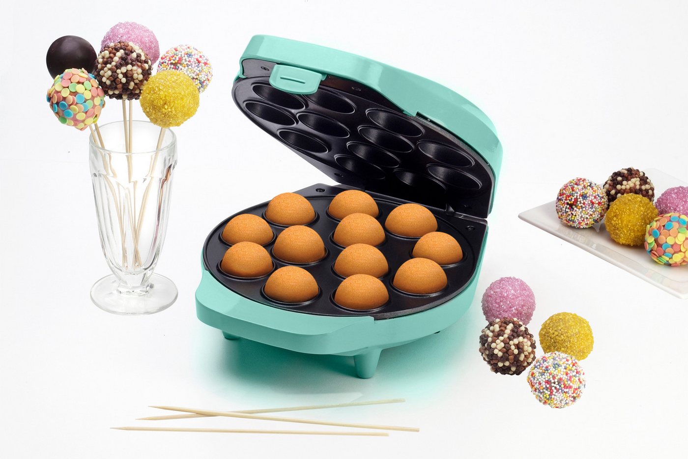 bestron Cakepop-Maker DCPM12, 700 W, 12 Cake Pops in 6 Min., inkl. Zubehör & Rezeptbuch Bild 3