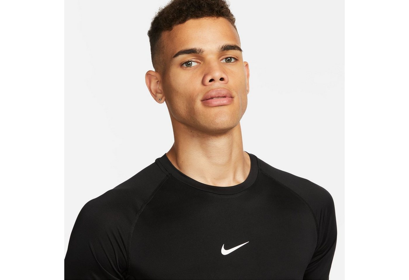 Nike Trainingsshirt M NP DF TIGHT TOP SS Bild 2