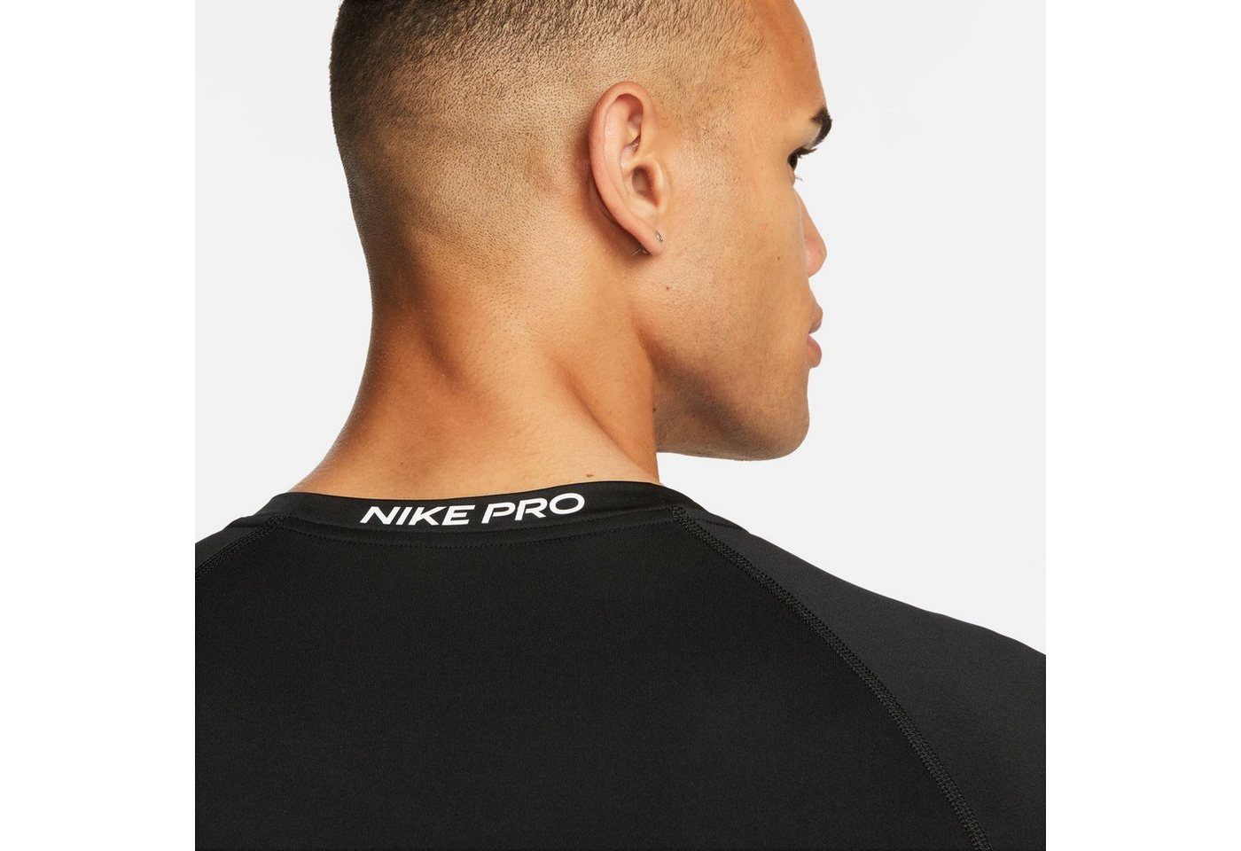 Nike Trainingsshirt M NP DF TIGHT TOP SS Bild 5