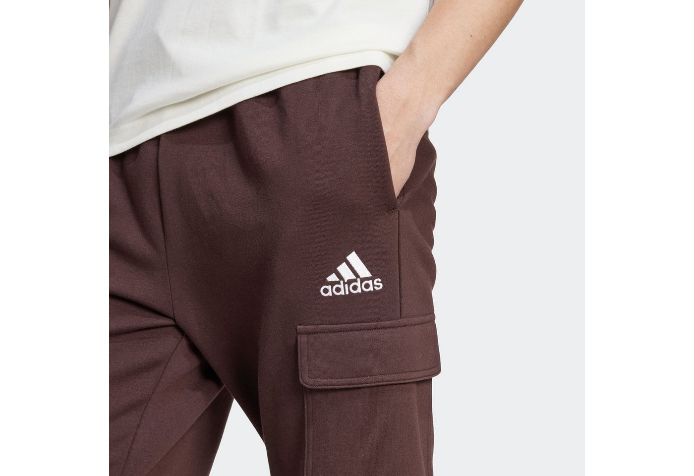 adidas Sportswear Sporthose ESSENTIALS FLEECE REGULAR TAPERED Jogginghose Cargo aus weichem Fleece-Material