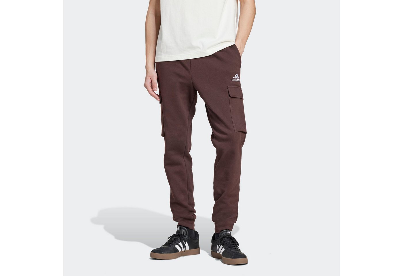 adidas Sportswear Sporthose ESSENTIALS FLEECE REGULAR TAPERED Jogginghose Cargo aus weichem Fleece-Material Bild 4