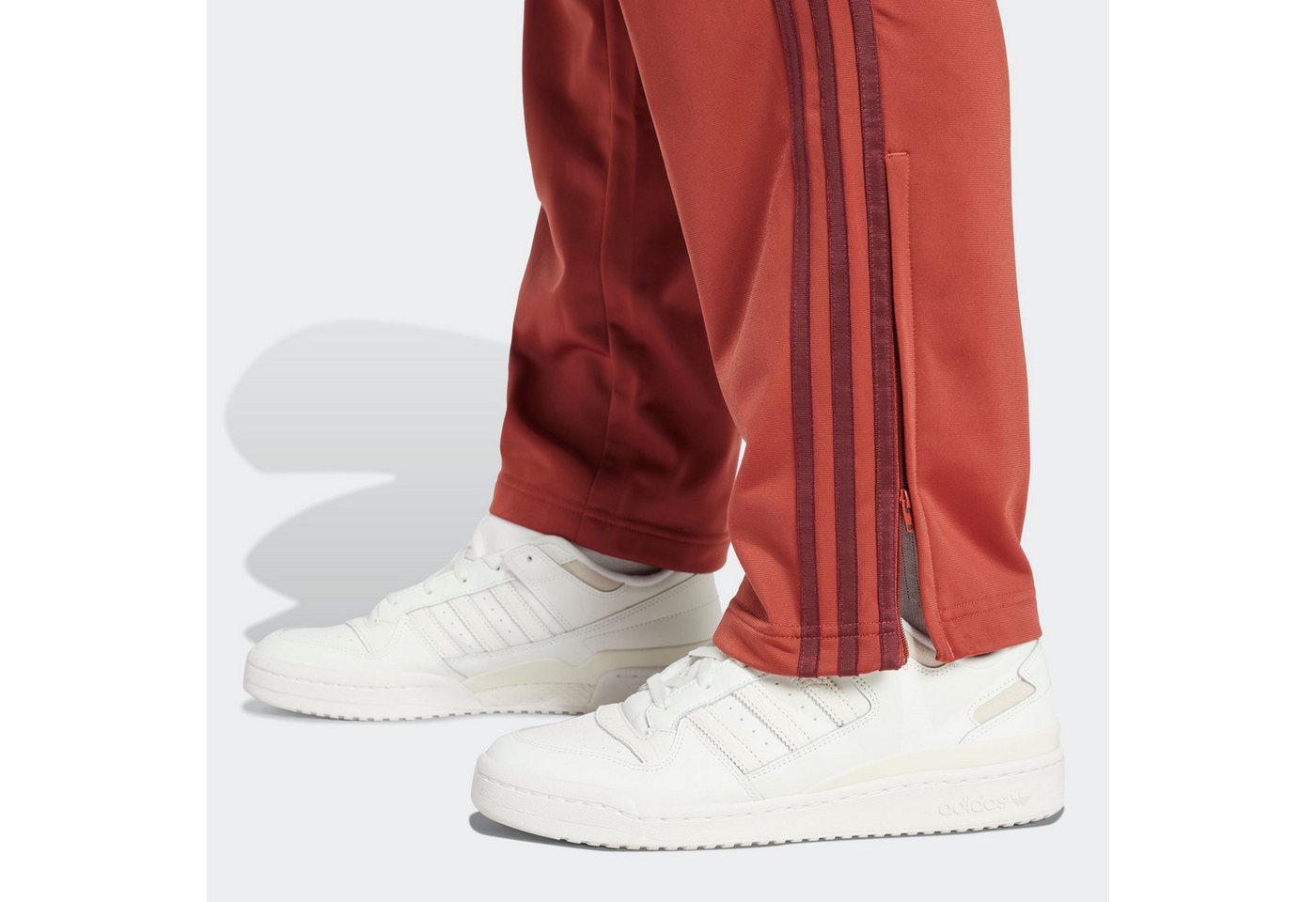adidas Originals Sporthose FIREBIRD TP (1-tlg) Trackpant-Design, mit Reißverschlusstaschen, aus Polyester Bild 5