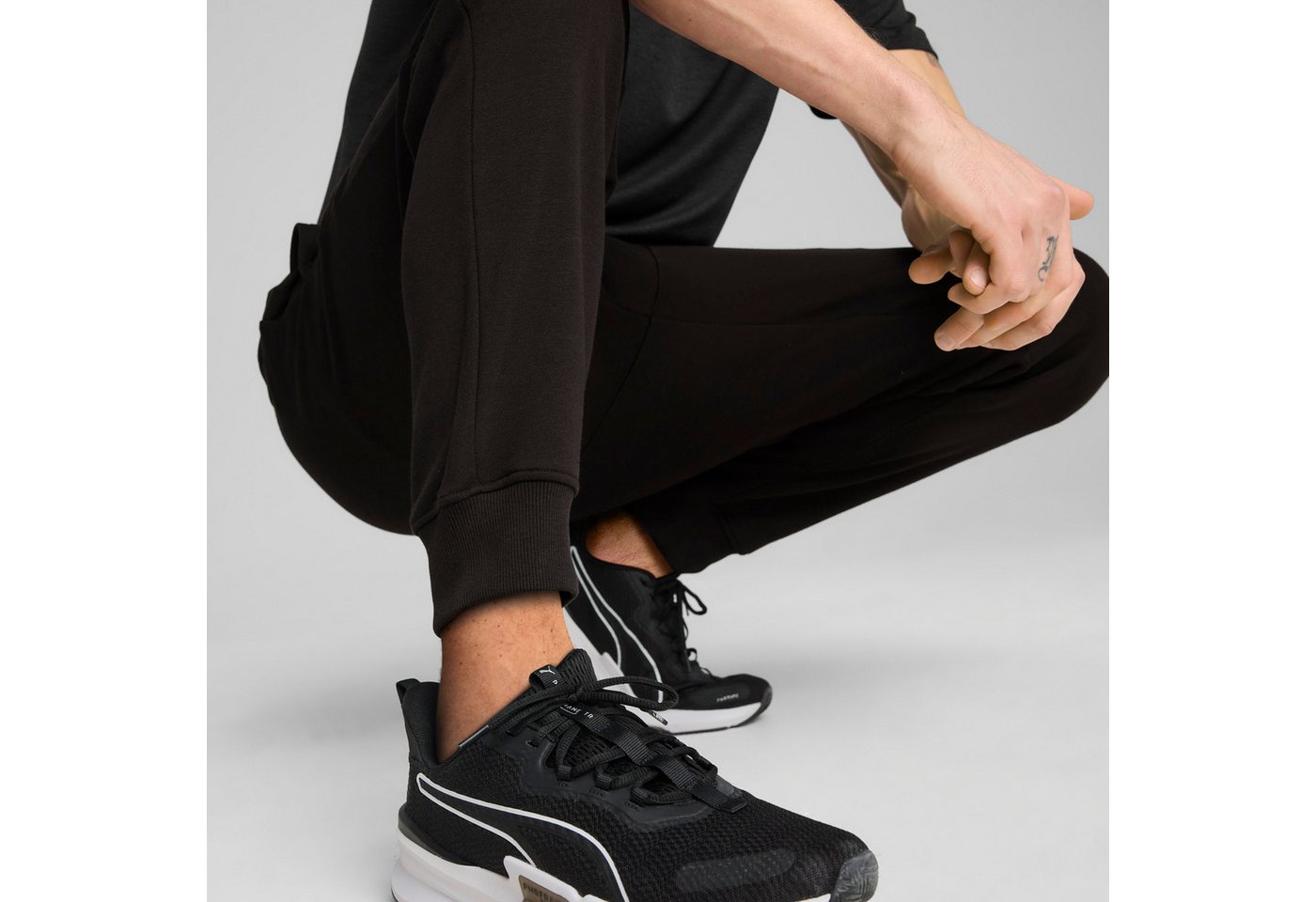PUMA Trainingshose M TAD ESSENTIALS FRENCH TERRY JOGGER für Training, mit elastischem Bund, mit offenen Eingrifftaschen Bild 3