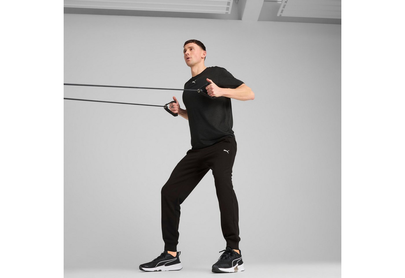 PUMA Trainingshose M TAD ESSENTIALS FRENCH TERRY JOGGER für Training, mit elastischem Bund, mit offenen Eingrifftaschen Bild 5