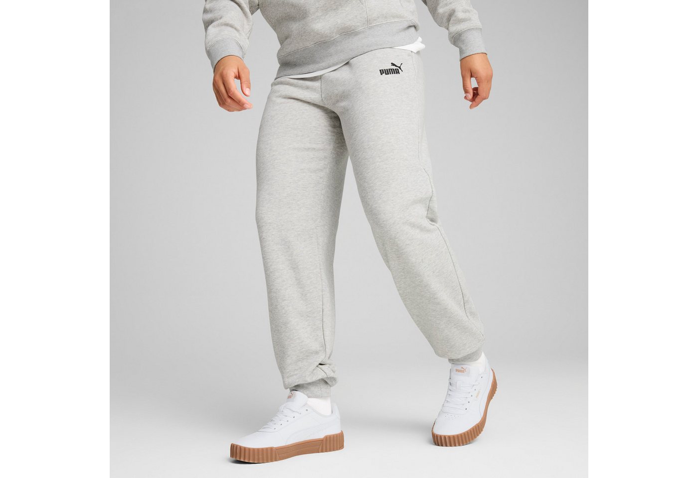 PUMA Trainingshose ESS SMALL NO 1 LOGO STANDARD HIGH-WAIST SWEATPANTS TR CL aus French Terry, mit Eingrifftasche, sportliche Silhouette Bild 5