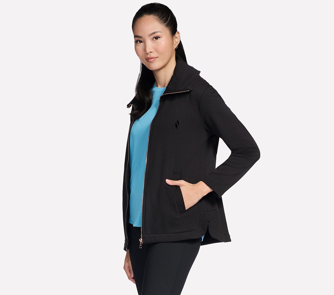 Skechers Trainingsjacke GOSNUGGLE TUNIC FZ JACKET langärmliges Design, mit breitem, umklappbarem Kragen Bild 4