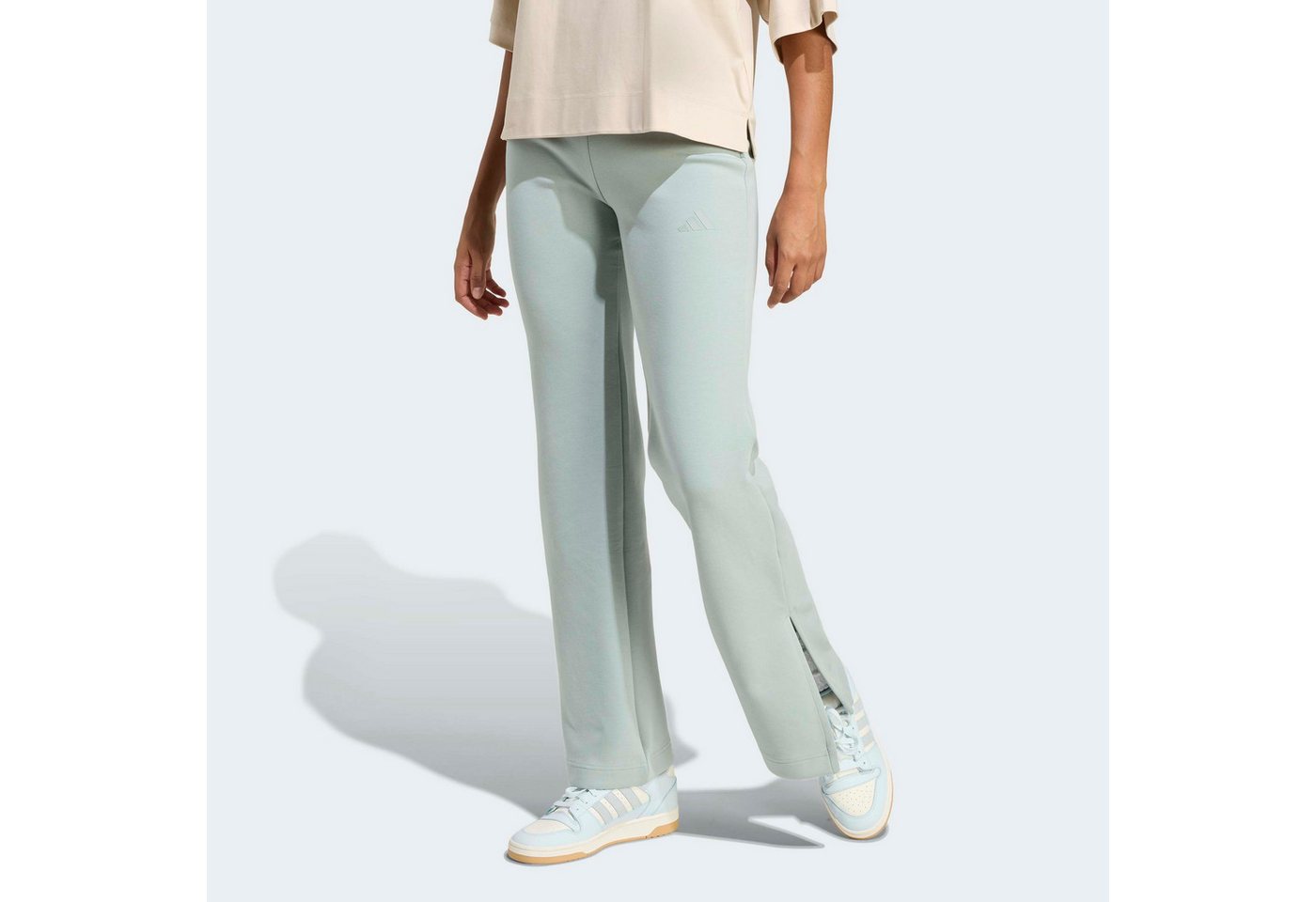 adidas Sportswear Sporthose SOFT LUX AUSGESTELLTE für Erwachsene, mit normal-weiter Form, aus Polyester Bild 3