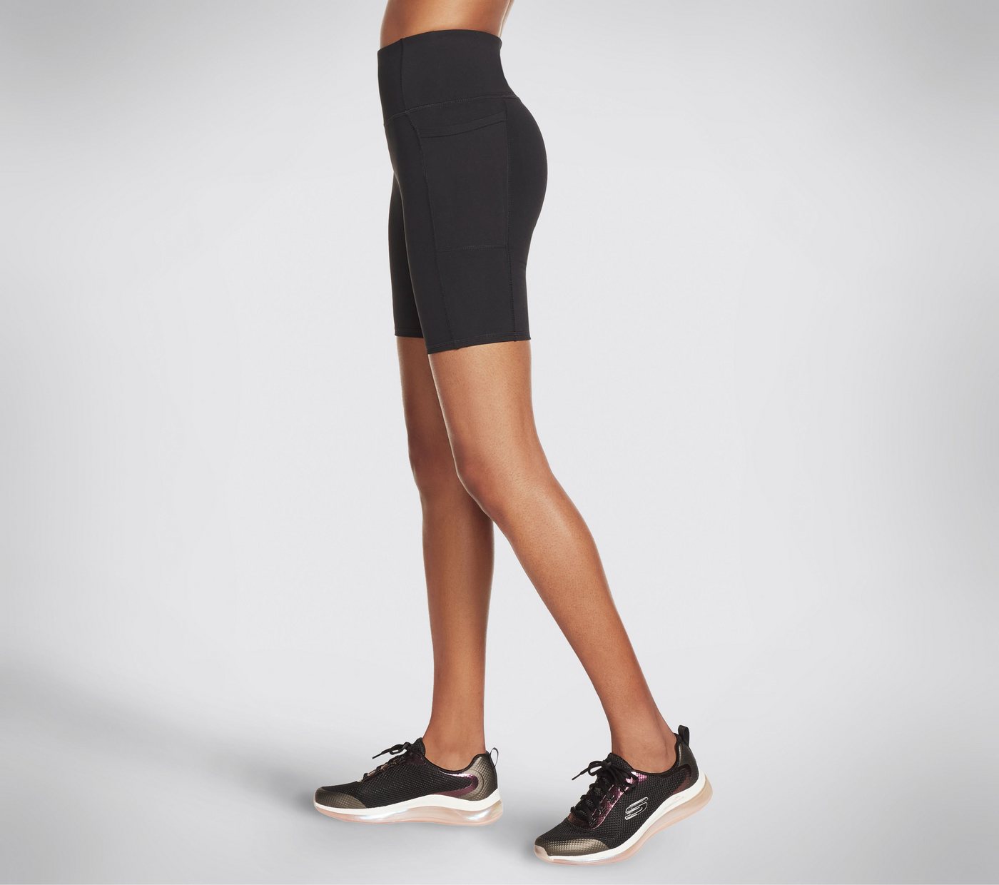 Skechers Trainingstights GOFLEX 8 WALK SHORT mit flexiblem Material, aus Nylon und Elasthan Bild 2