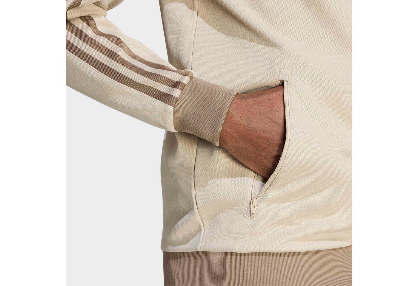 adidas Originals Trainingsjacke BECKENBAUER ORIGINALS mit Rundhalsausschnitt, aus Baumwolle und Polyester, in normaler Länge Bild 3