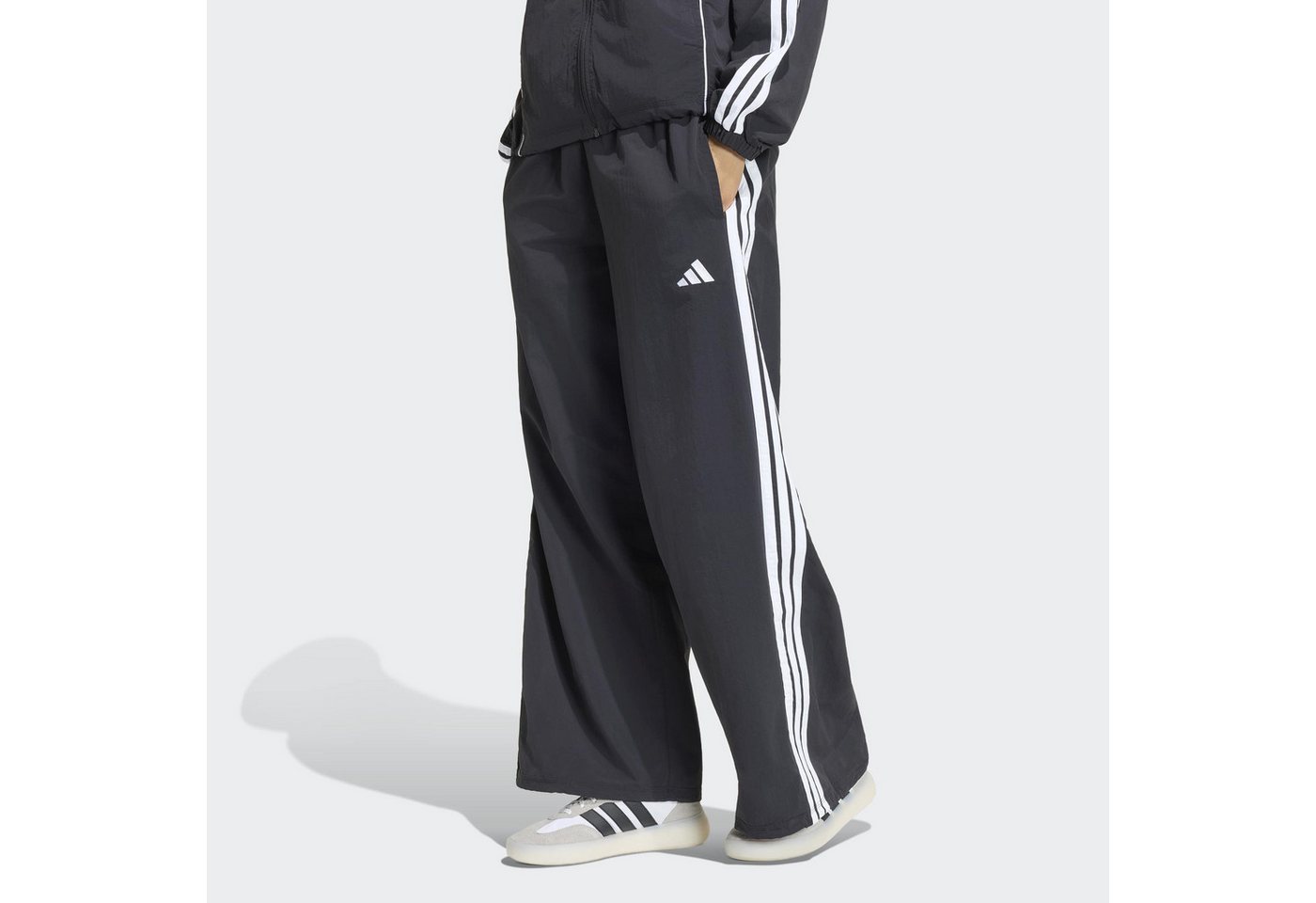 adidas Sportswear Sporthose ICONIC, GEWEBT, WEITES BEIN Bild 4