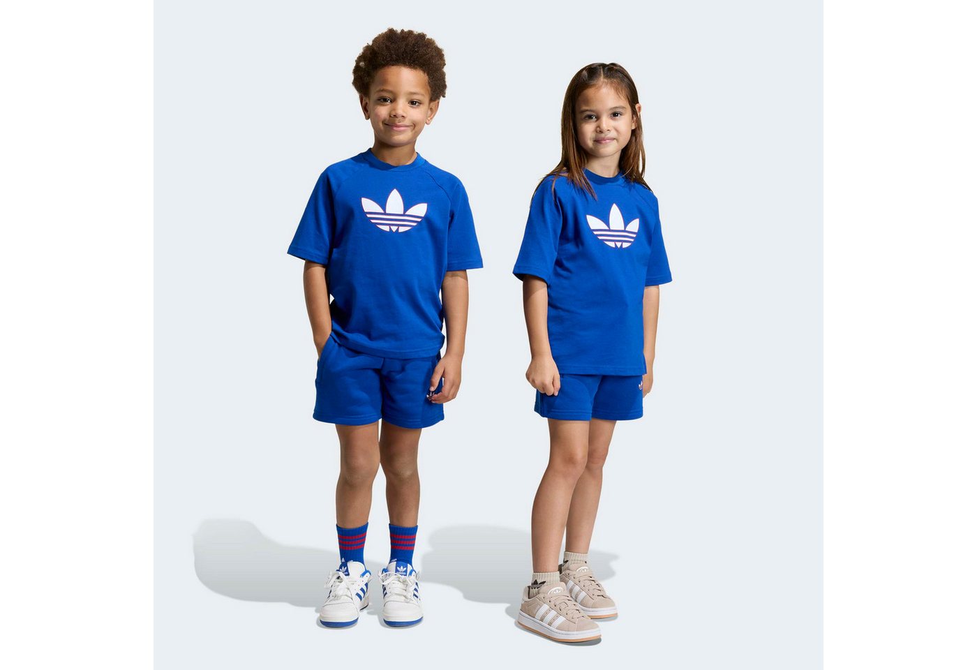 adidas Originals Trainingsanzug LOCKERES KURZES -SET MIT TREFOIL (2-tlg), für Kinder, mit 2 Teilen, aus Baumwolle, neutraler Schnitt Bild 4