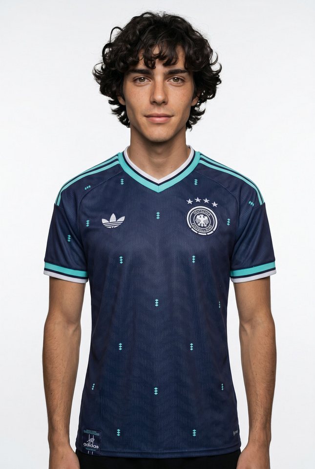 adidas Performance Fußballtrikot DEUTSCHLAND 26 AUSWÄRTSTRIKOT mit Climacool® Technologie, mit V-Ausschnitt, mit geripptem Bund Bild 4