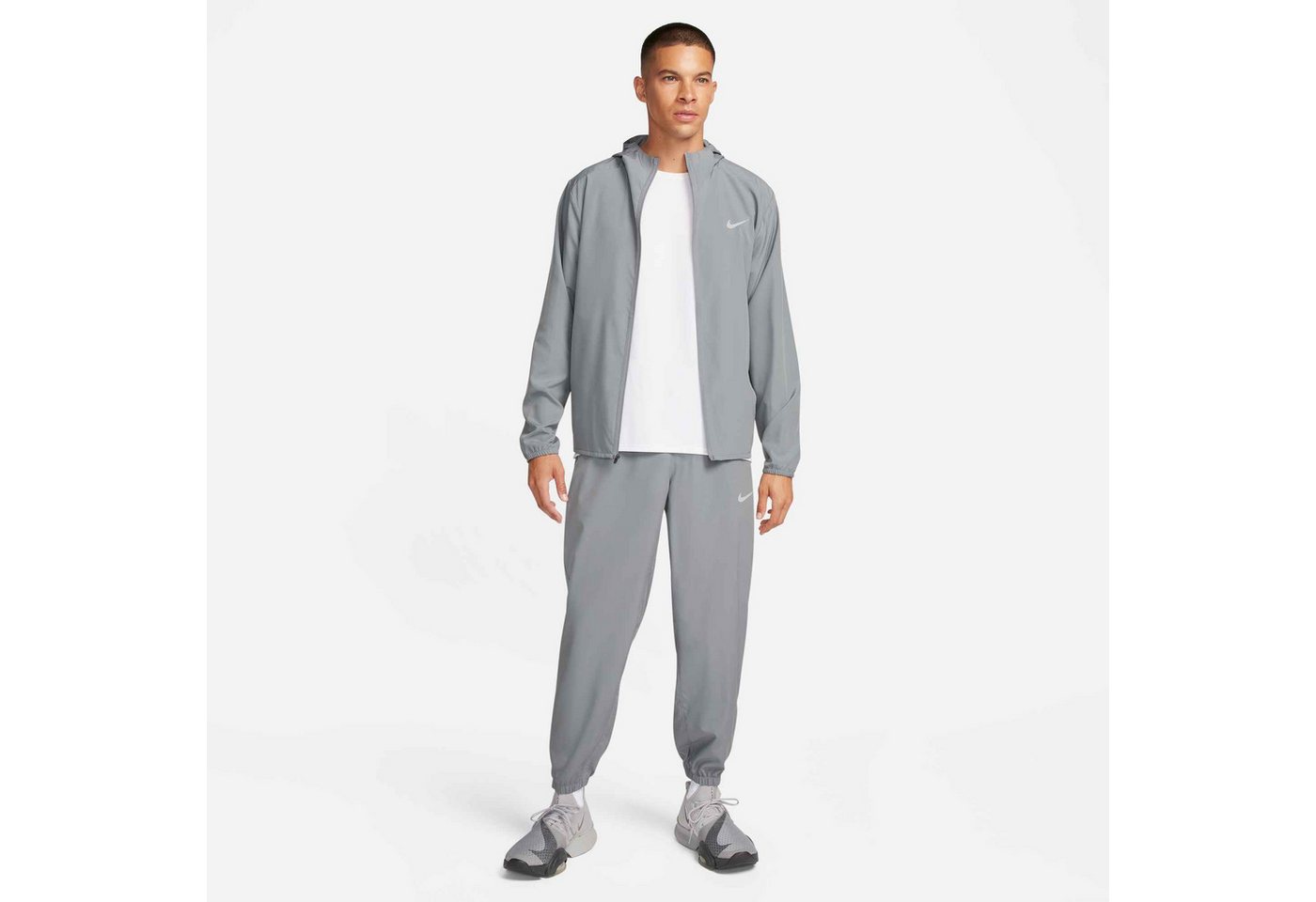 Nike Trainingsjacke M NK DF FORM HD JKT mit Eingrifftaschen, wasserabweisend, windabweisend, aus Polyester Bild 3