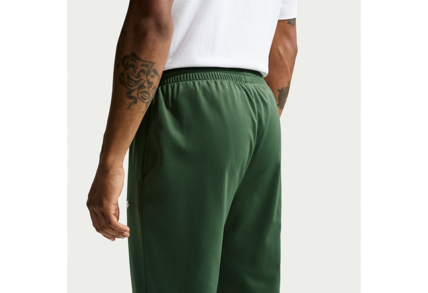 Nike Sportswear Trainingsanzug Nike Sportswear Club Men's Poly-Knit Tracksuit, mit leichtem Material, in Poly-Knit-Ausführung, aus Polyester Bild 4