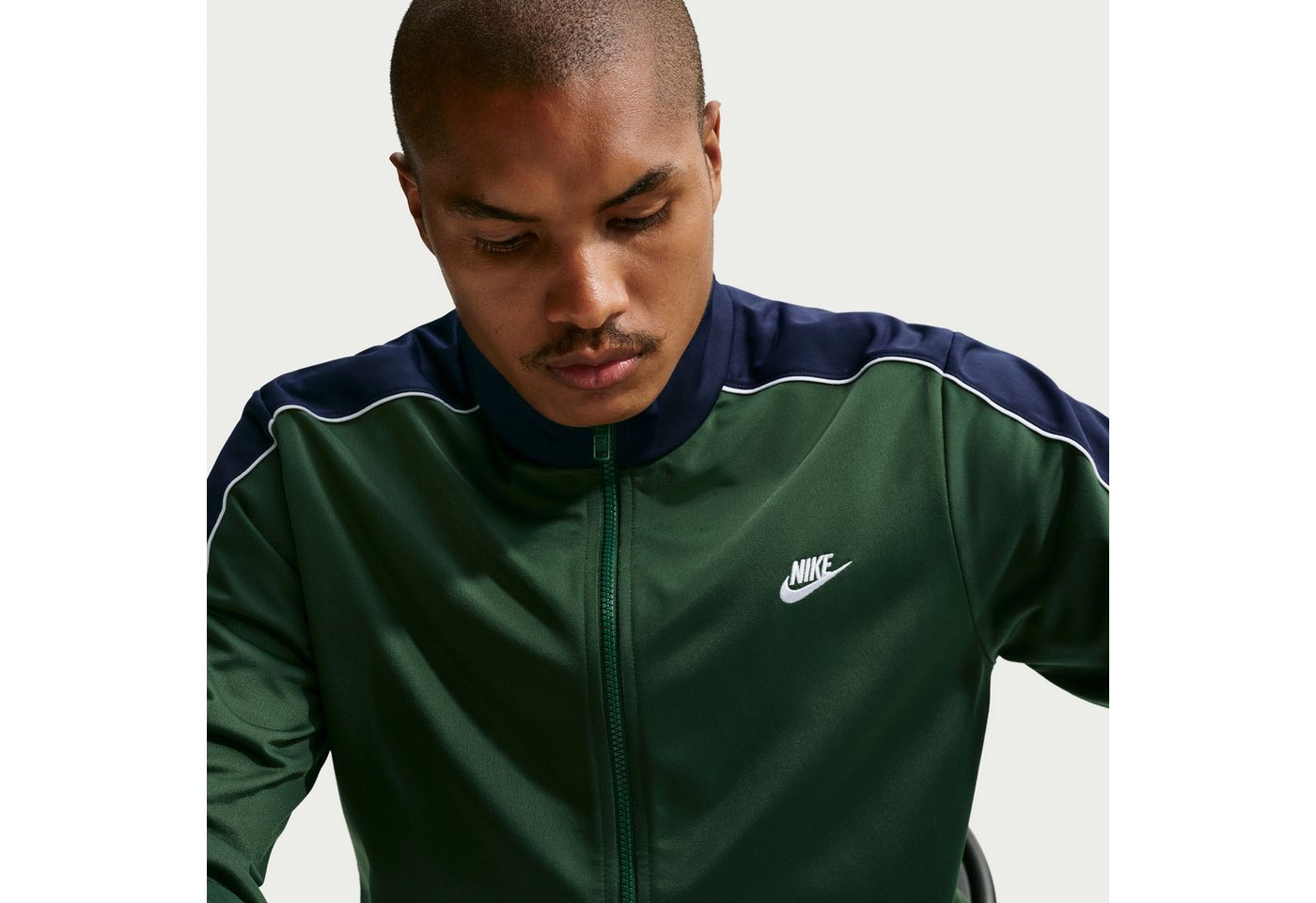 Nike Sportswear Trainingsanzug Nike Sportswear Club Men's Poly-Knit Tracksuit, mit leichtem Material, in Poly-Knit-Ausführung, aus Polyester Bild 5