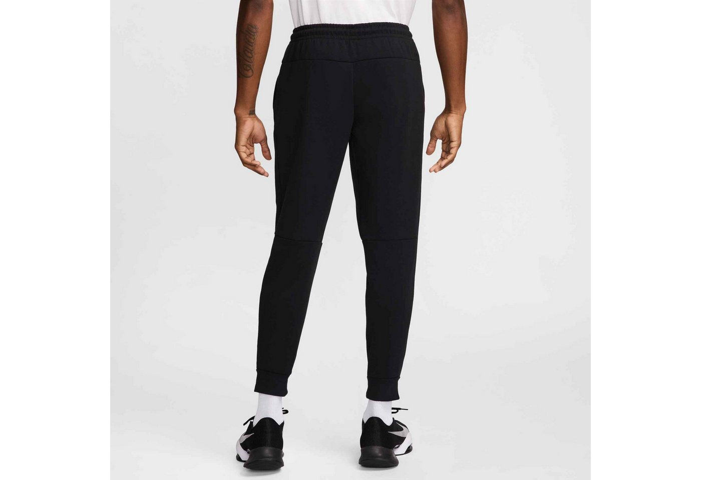 Nike Sporthose M NK DF UV PRIMARY JOGGER PANT feuchtigkeitsableitendes Material, weiches Premium-Strickmaterial