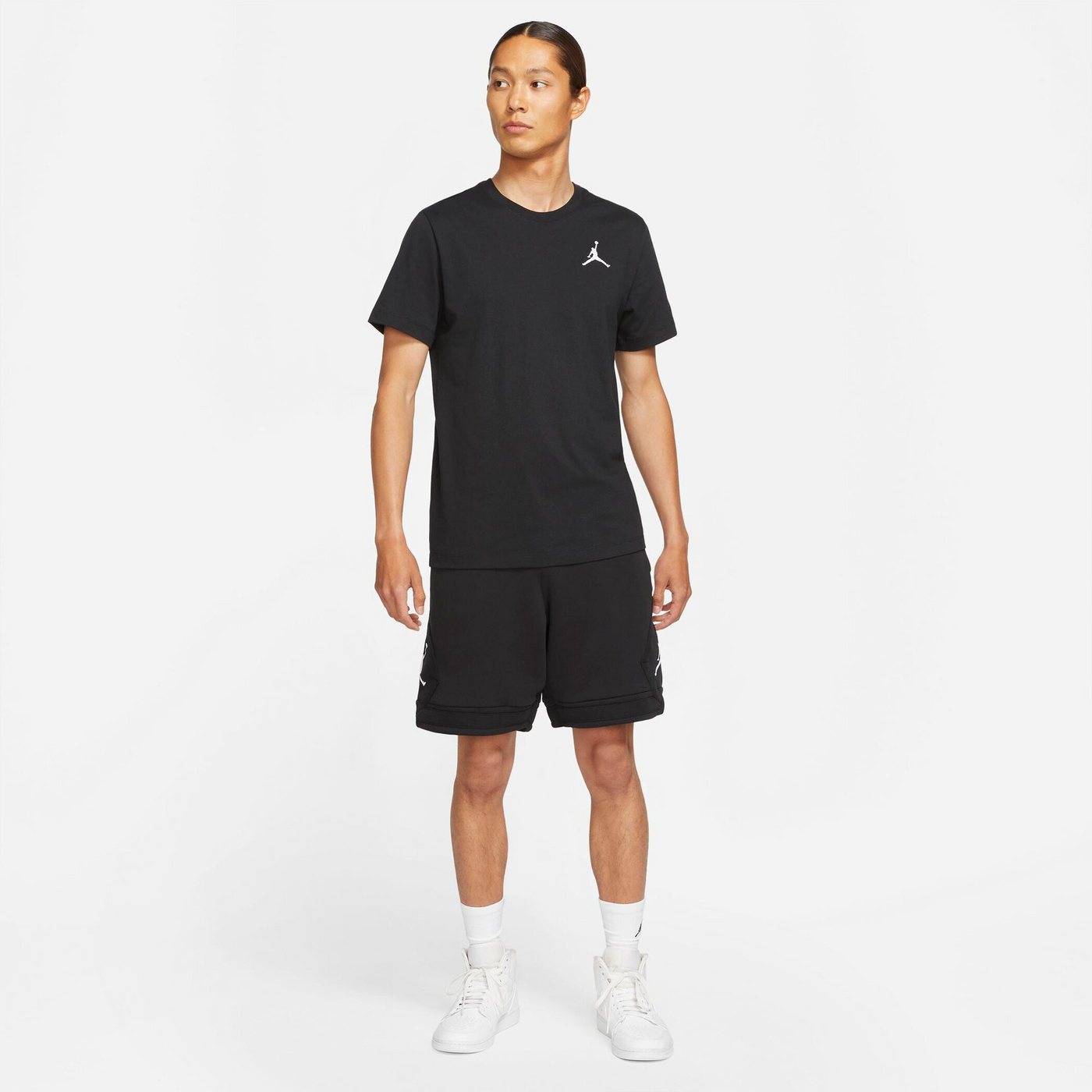Jordan Trainingsshirt M J JUMPMAN EMB SS CREW aus weicher Baumwolle, normale Länge, gerader Abschluss Bild 2