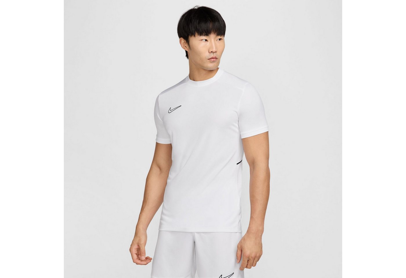 Nike Fußballtrikot Nike Academy Men's Dri-FIT Short-Sleeve Soccer Top für Fußballtraining entwickelt, mit seitlichen Mesh-Einsätzen Bild 5