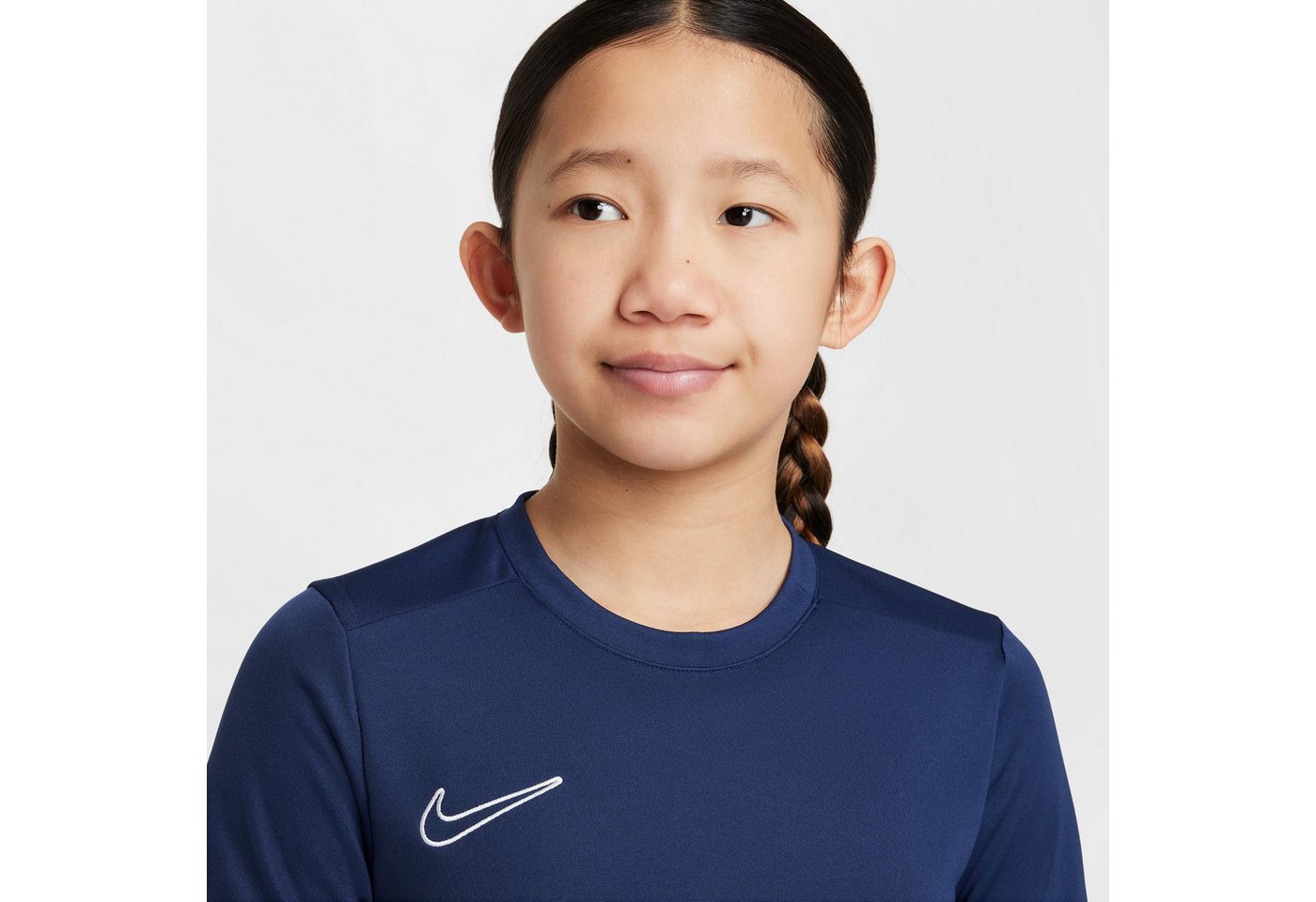 Nike Trainingsshirt Nike Academy Big Kids' Dri-FIT Soccer Top Für Kinder und Jugendliche Bild 2