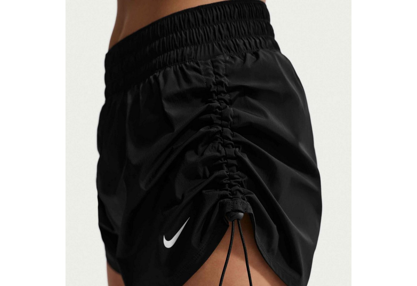 Nike Trainingsshorts W NK ONE DF HR 5IN SHORT A mit Innenslip, aus Polyester und Elasthan Bild 5