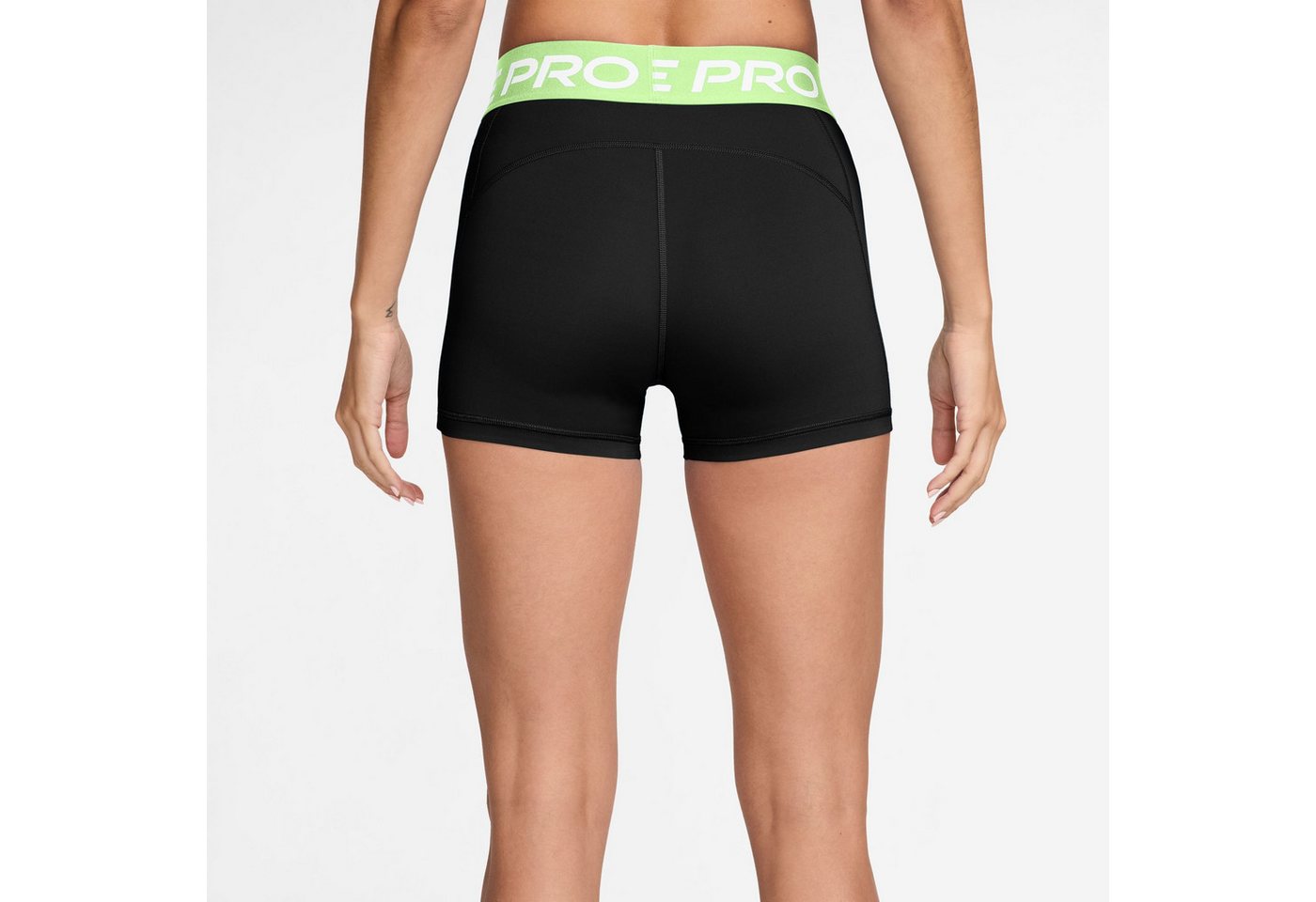 Nike Trainingstights W NP DF 365 MR 3IN SHORT USM sportlicher Stil, leichtes und geschmeidiges Material Bild 4
