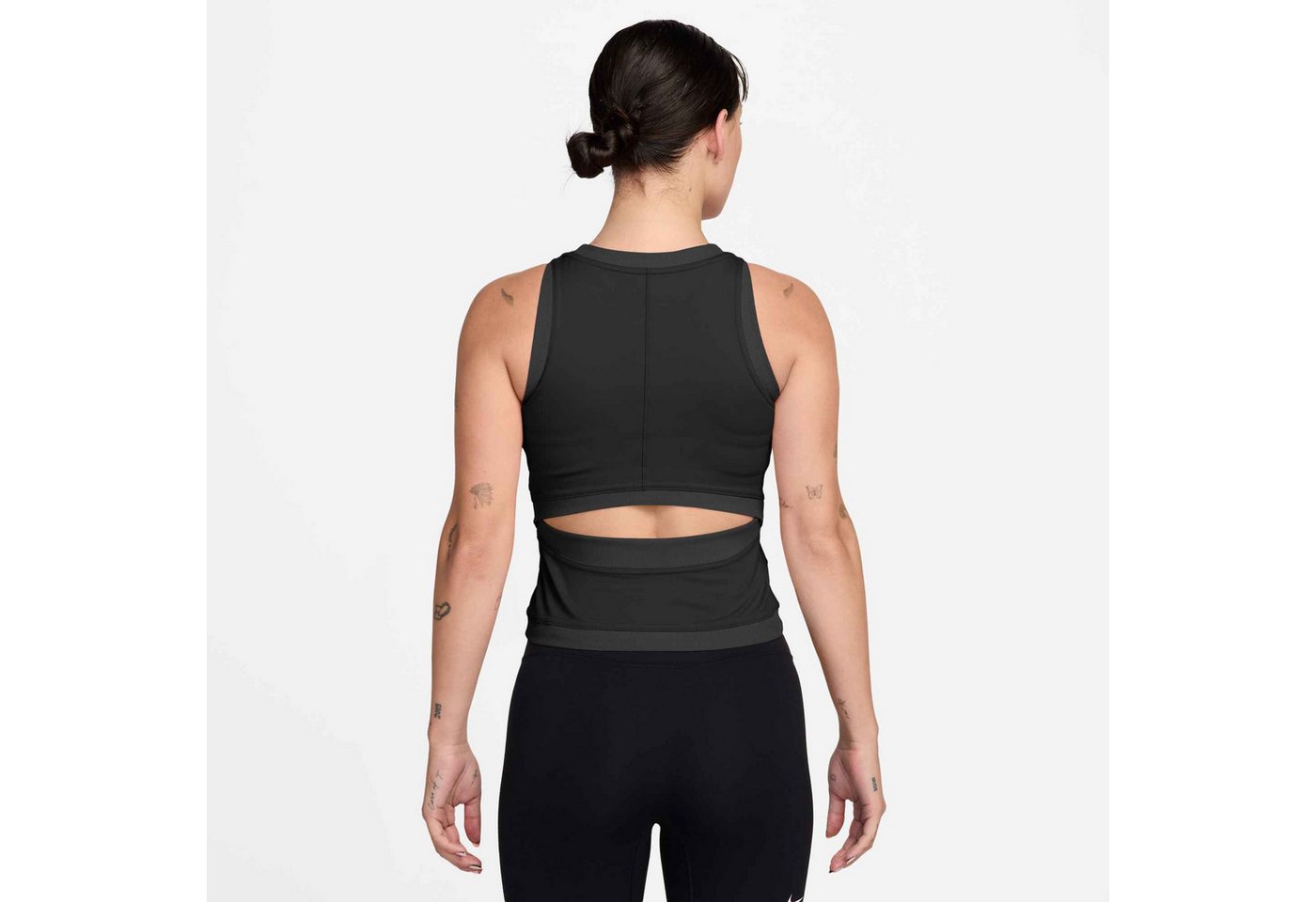 Nike Trainingstop W NK ONE DF TANK B mit Rundhalsausschnitt, aus Polyester und Elasthan, schnell trocknend Bild 3