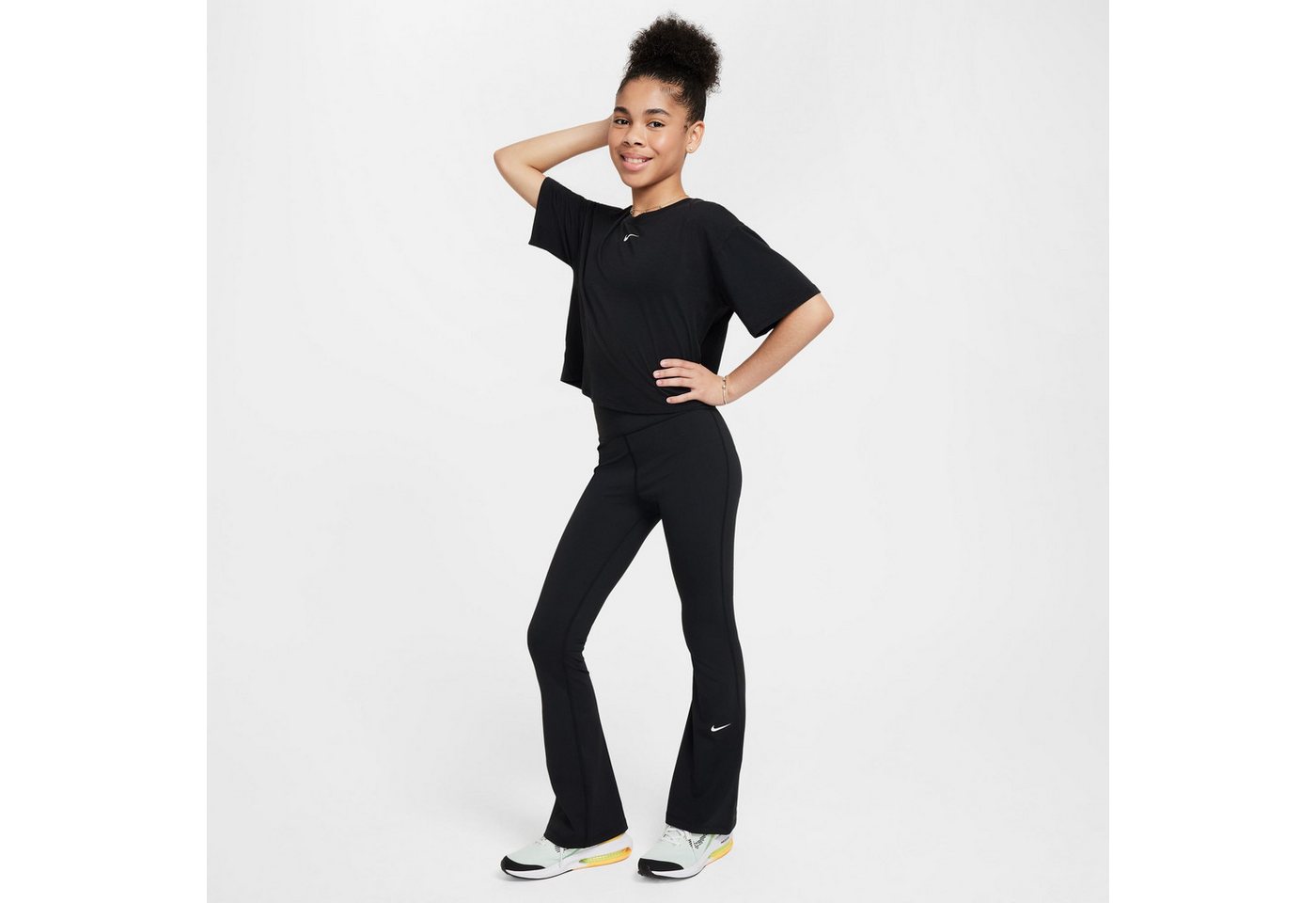 Nike Trainingstights G NK DF ONE TGHT FLARE für Mädchen und Jugendliche, normale Weite
