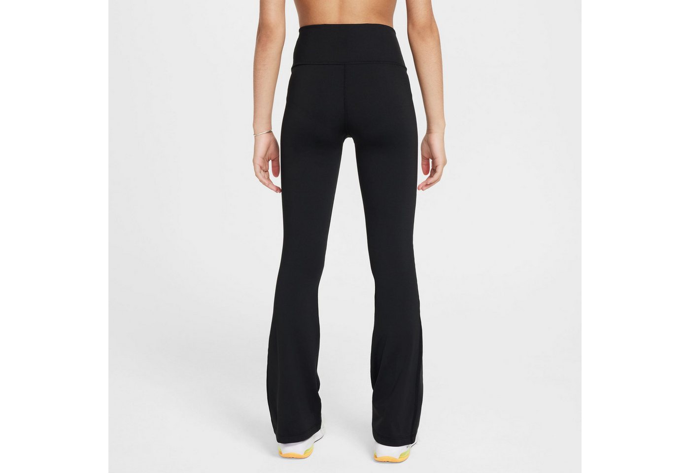 Nike Trainingstights G NK DF ONE TGHT FLARE für Mädchen und Jugendliche, normale Weite Bild 2