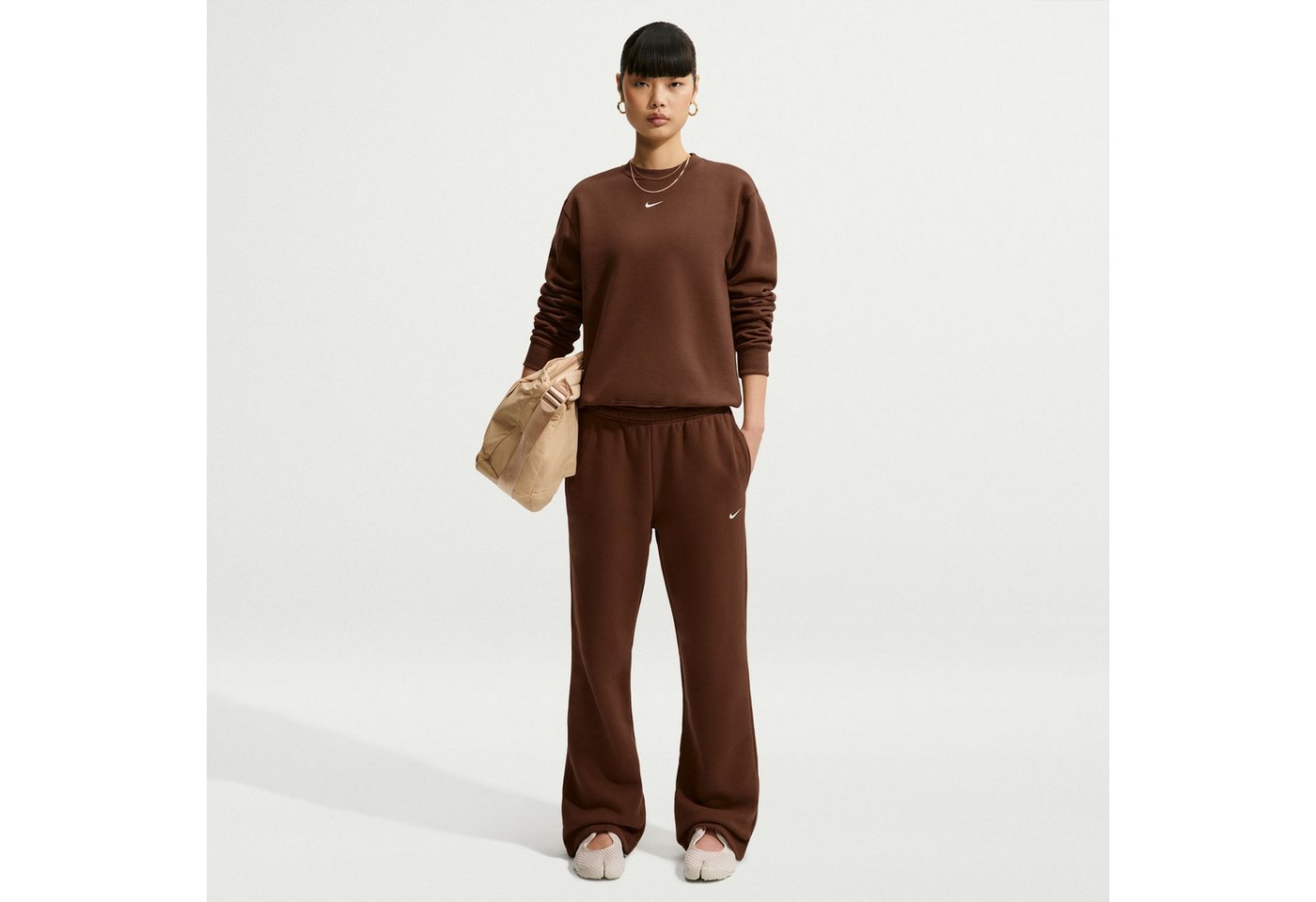 Nike Sportswear Sporthose W NK STDO FLC MW MR STD OH PNT weites Bein, aus Baumwolle und Polyester Bild 2