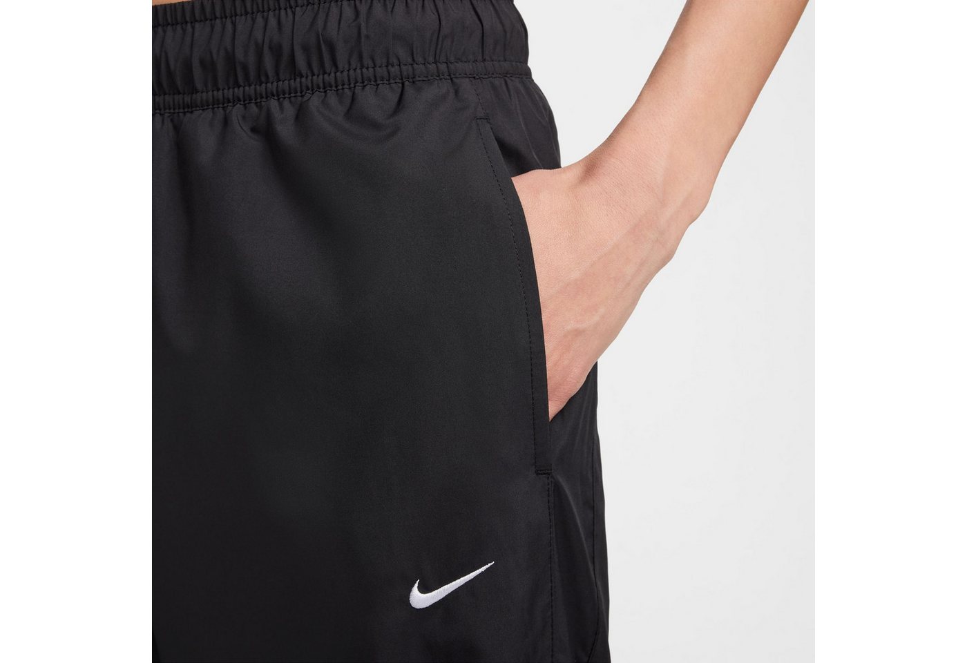 Nike Sportswear Sporthose W NSW OTG UV ESSNTL WVN MR JG aus Polyester, auch in großen Größen Bild 2