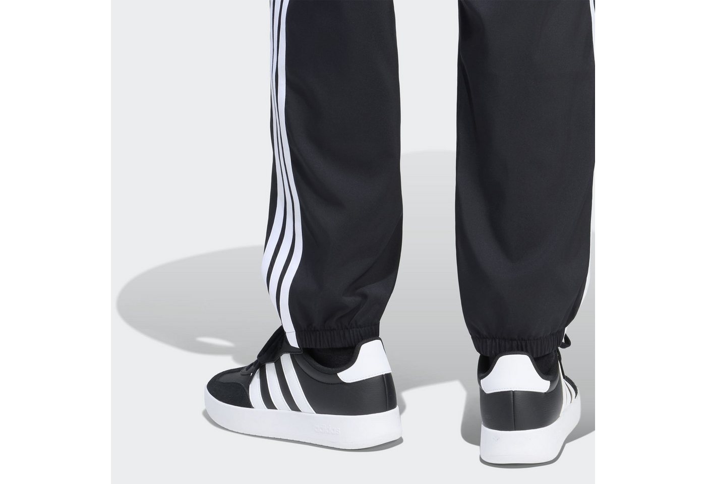 adidas Sportswear Sporthose ESSENTIALS 3-STREIFEN LITE, GEWEBT, SCHMAL ZULAUFEND, BÜNDCHEN Bild 4