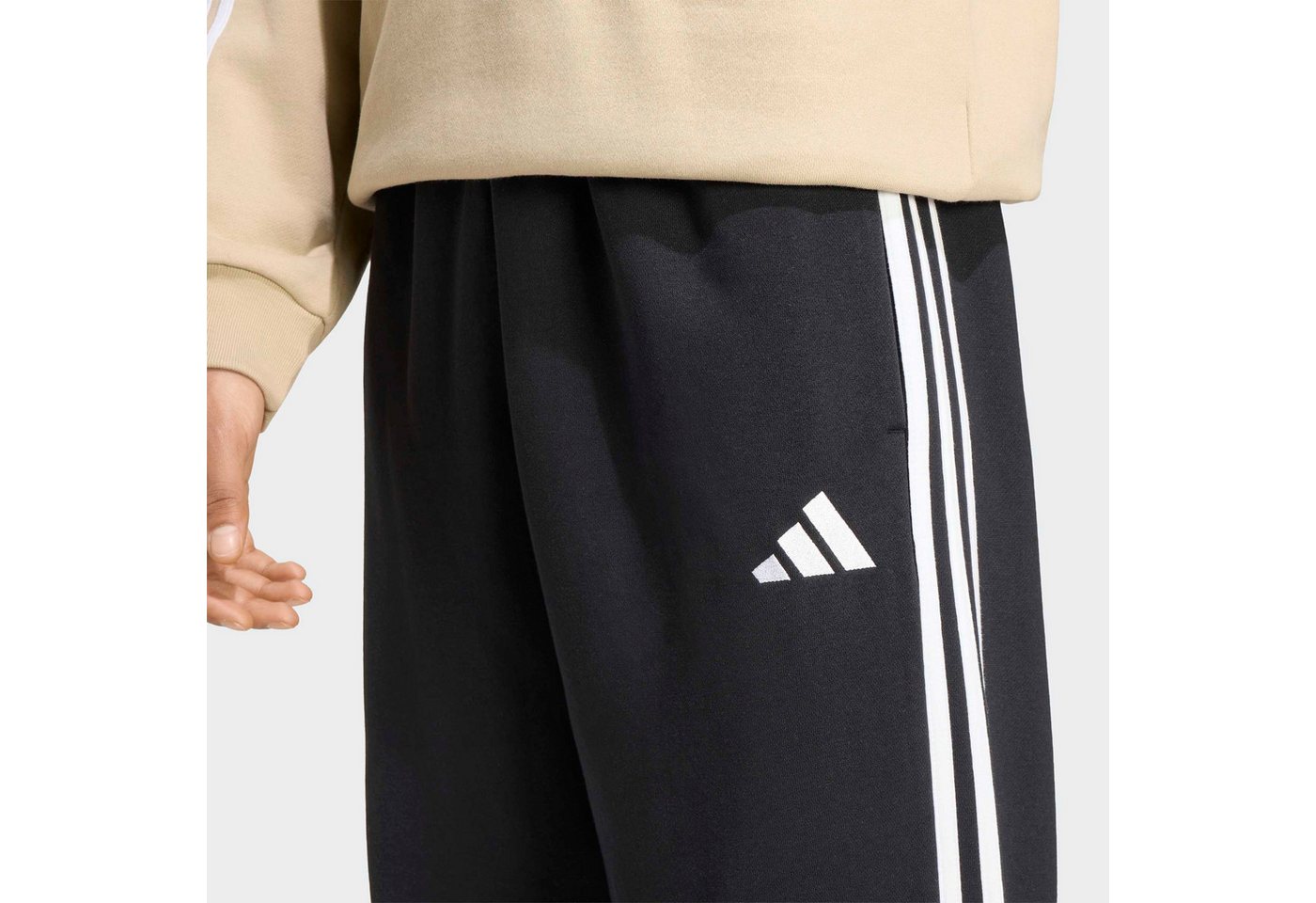 adidas Sportswear Sporthose ESSENTIALS 3-STREIFEN FLEECE TAPERED OPEN HEM Bild 2