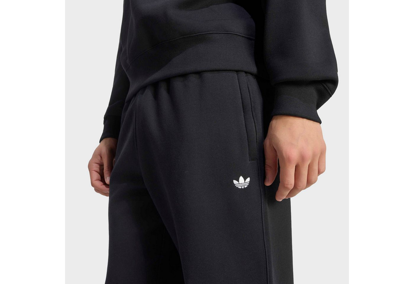 adidas Originals Sporthose TREFOIL ESSENTIALS, REGULÄR GESCHNITTEN, FLEECE Bild 3