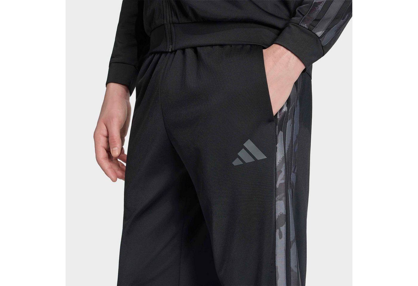 adidas Sportswear Sporthose 3-STREIFEN CAMOUFLAGE, REGULÄR GESCHNITTEN Bild 3