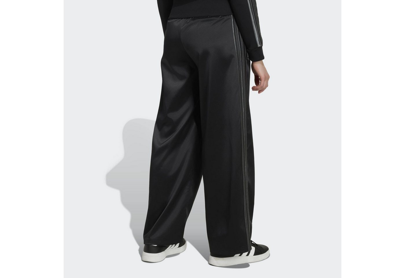 adidas Sportswear Sporthose, WEITES BEIN für Kinder, ohne Verschluss, aus Polyester, mit normal-weiter Passform