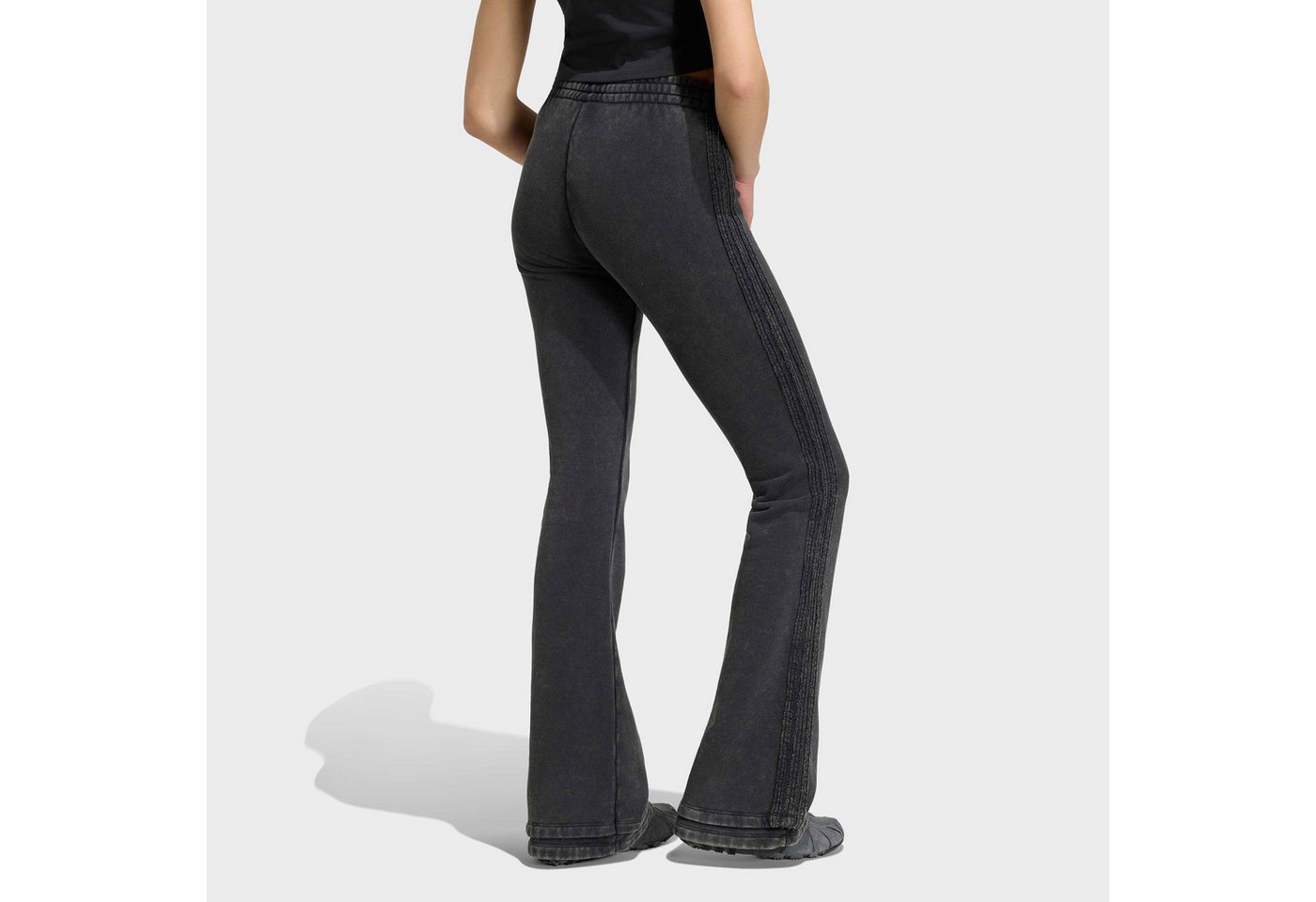 adidas Originals Sporthose SST BOOTCUT Bild 2