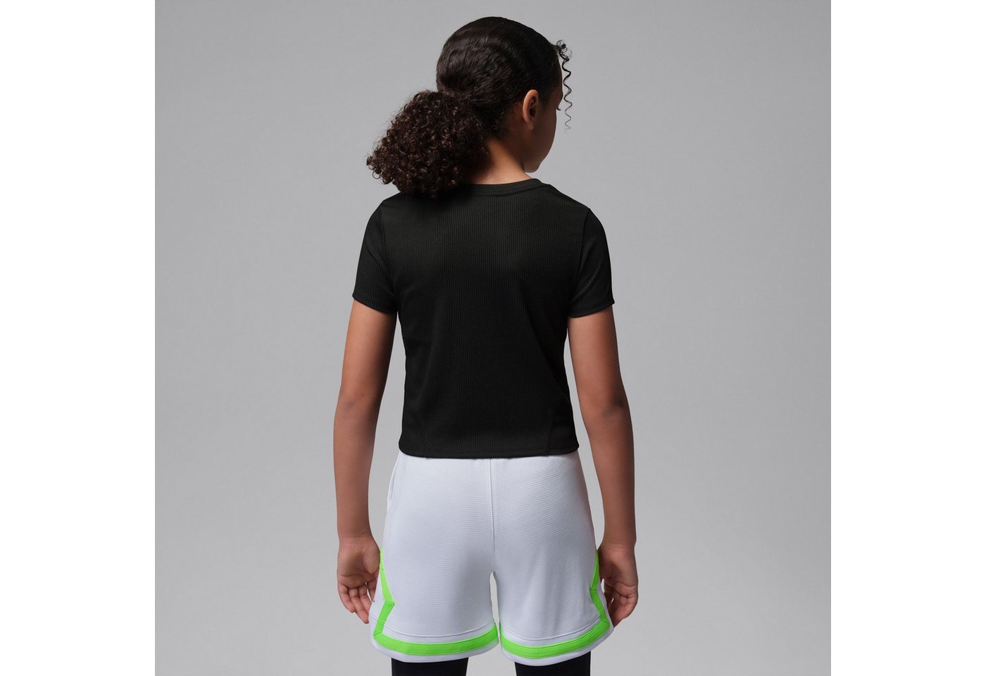 Jordan Trainingsshirt JDG JUMPMAN SPRT RIB TOP für Kinder, mit Kurzarm-Design, unifarben, aus Polyester und Elasthan Bild 3