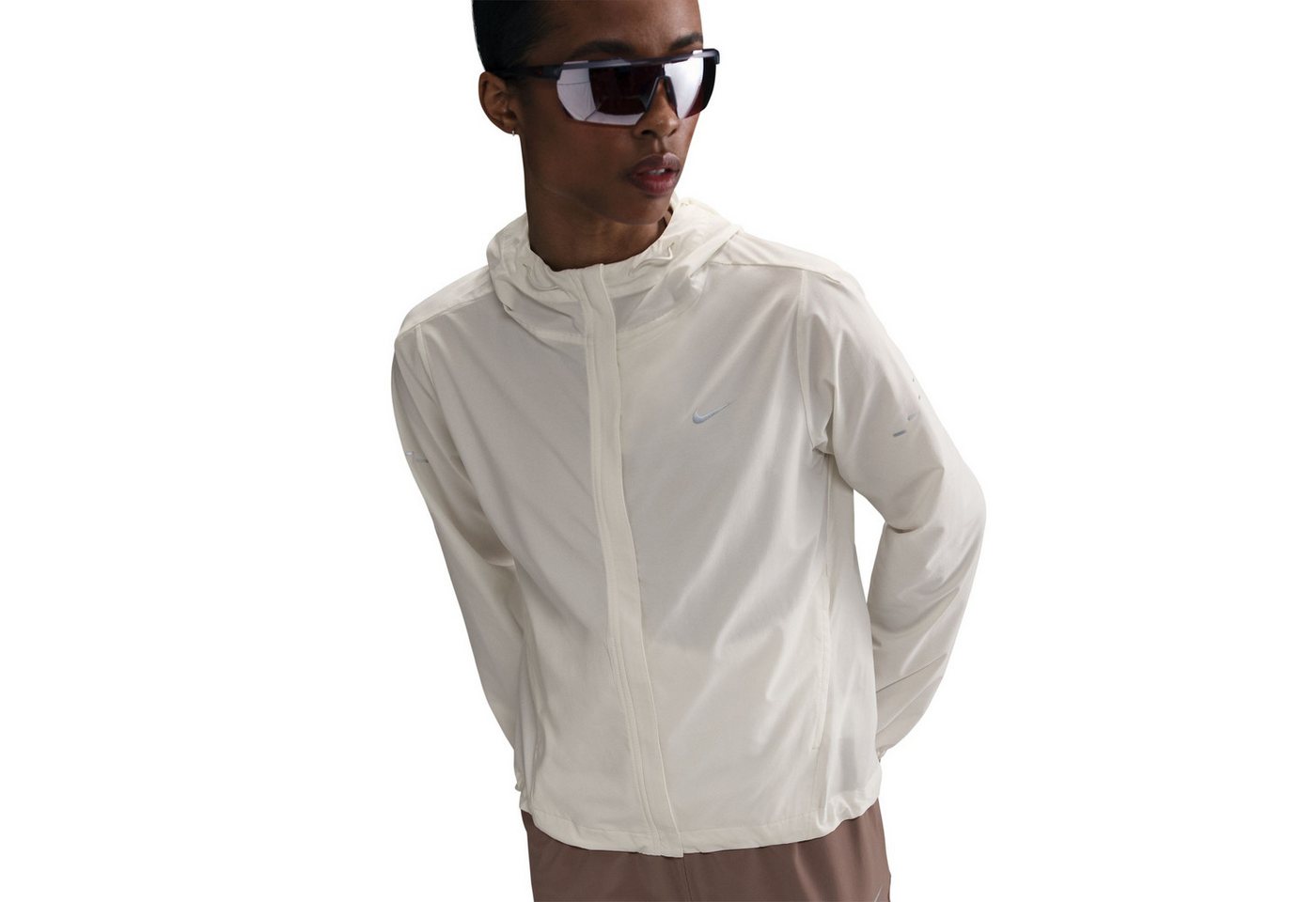 Nike Laufjacke W NK SWIFT RPL PKBL JKT mit Kapuze und Kordelzug, atmungsaktiv, wasserabweisend, windabweisend Bild 5