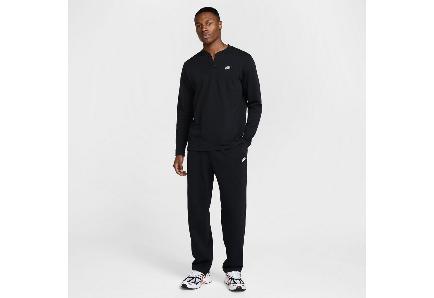 Nike Sportswear Sporthose M NK CLUB FT OH PANT mit Eingrifftaschen und Gesäßtasche, aus Baumwollmischung Bild 2