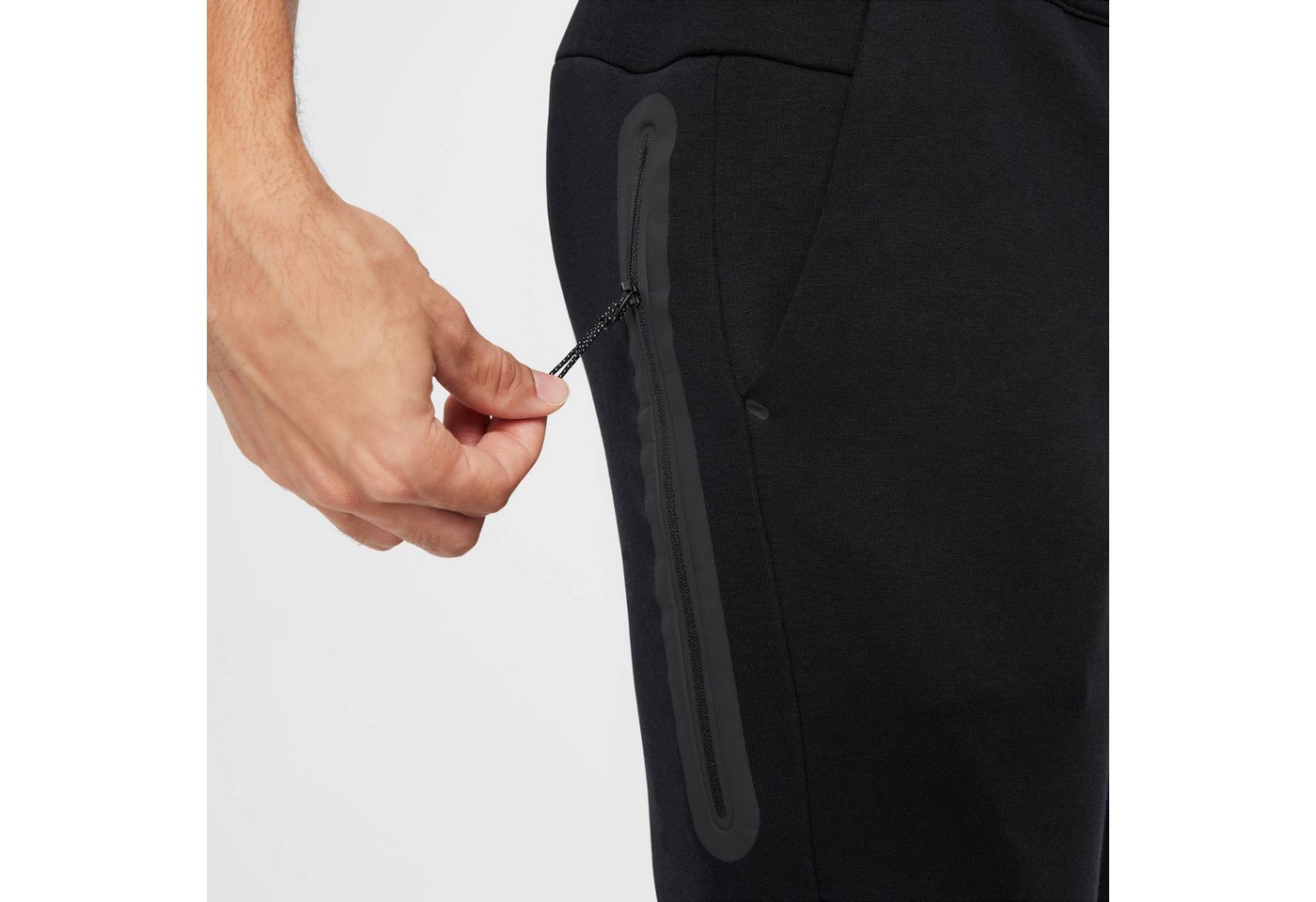 Nike Sportswear Sporthose M NK TCH FLC JGGR mit schmalem Schnitt, aus Baumwollmischung Bild 2