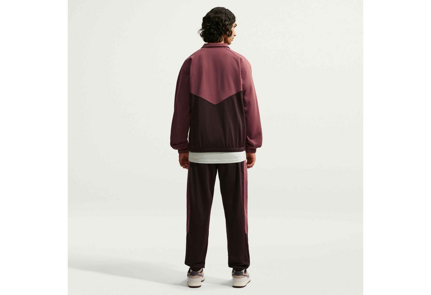 Nike Sportswear Trainingsanzug Nike Windrunner Men's Poly-Knit Tracksuit, zweiteiliges Outfit, aus Poly-Knit-Material, auch in großen Größen