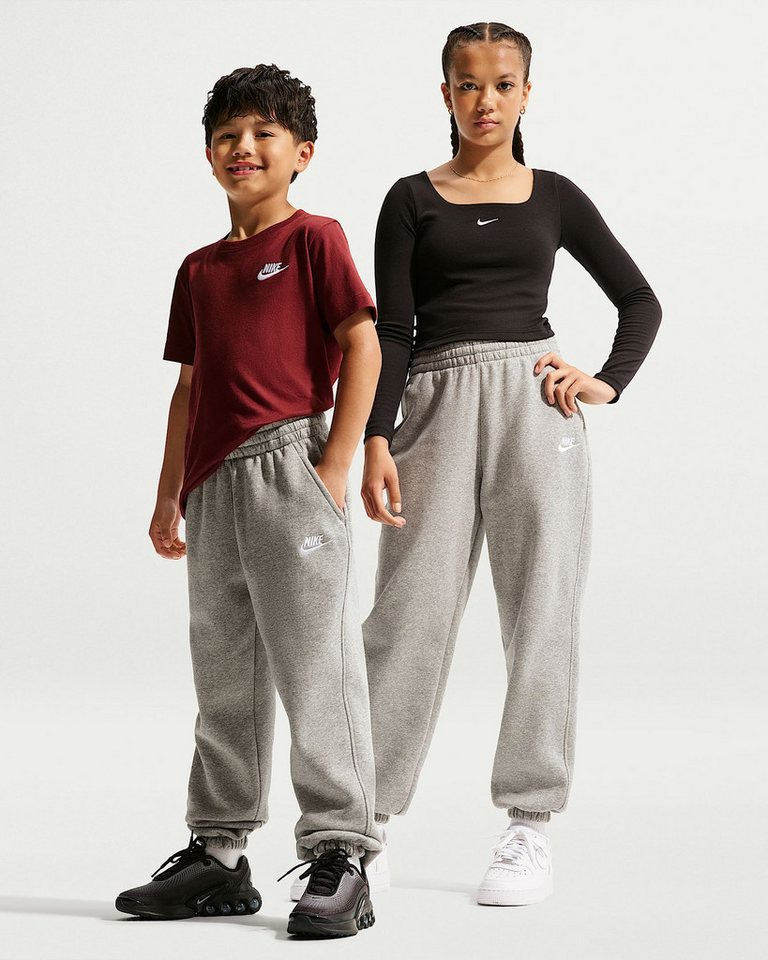 Nike Sportswear Trainingshose Nike Sportswear Club Fleece Big Kids' Loose Pants Für Kinder und Jugendliche Bild 2