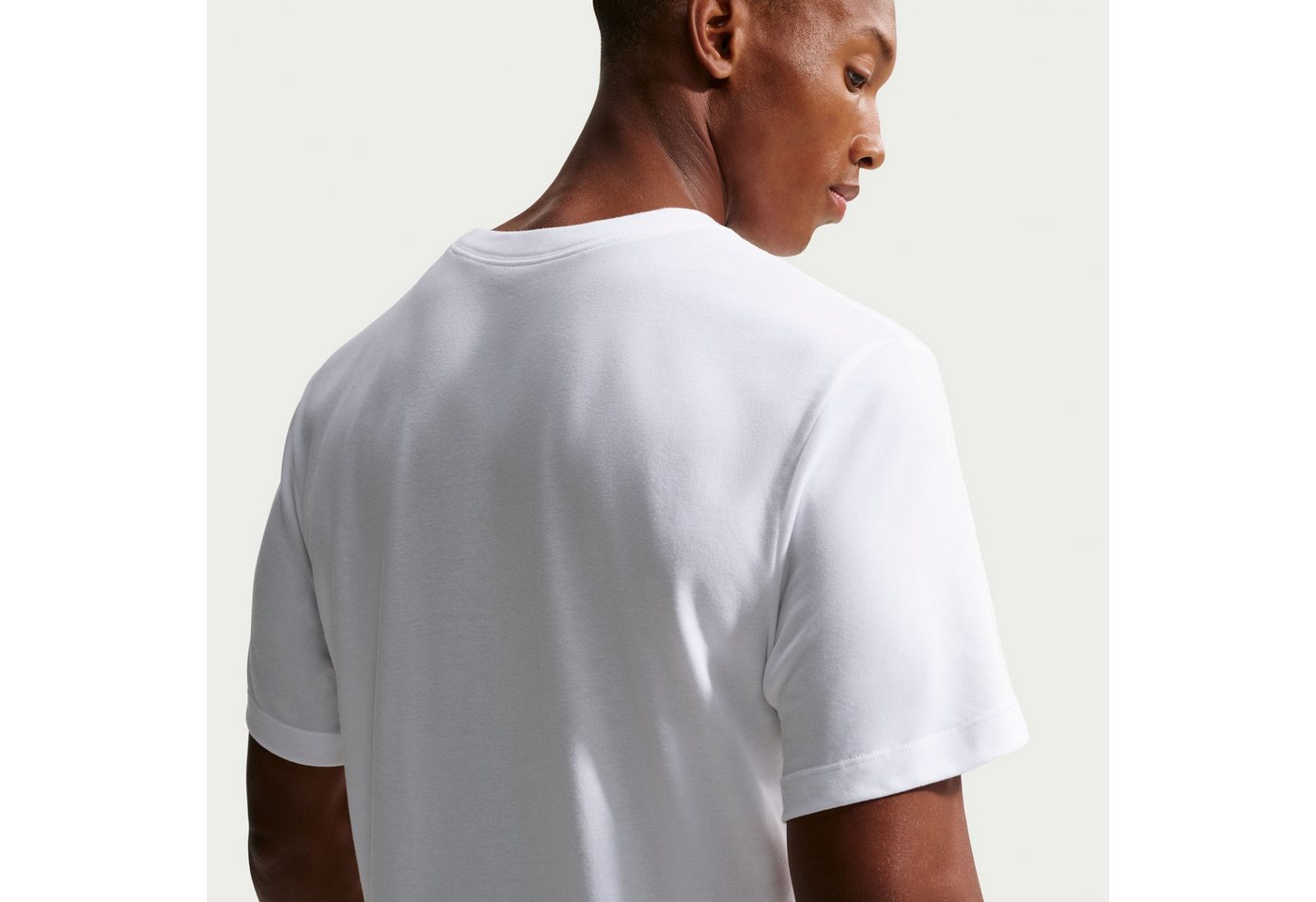 Nike Laufshirt Nike Men's Dri-FIT T-Shirt für Training und Alltag, erhältlich in den Größen S bis XXL