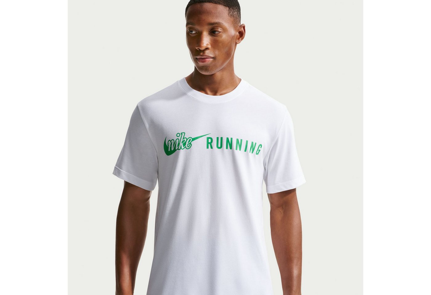 Nike Laufshirt Nike Men's Dri-FIT T-Shirt für Training und Alltag, erhältlich in den Größen S bis XXL Bild 4