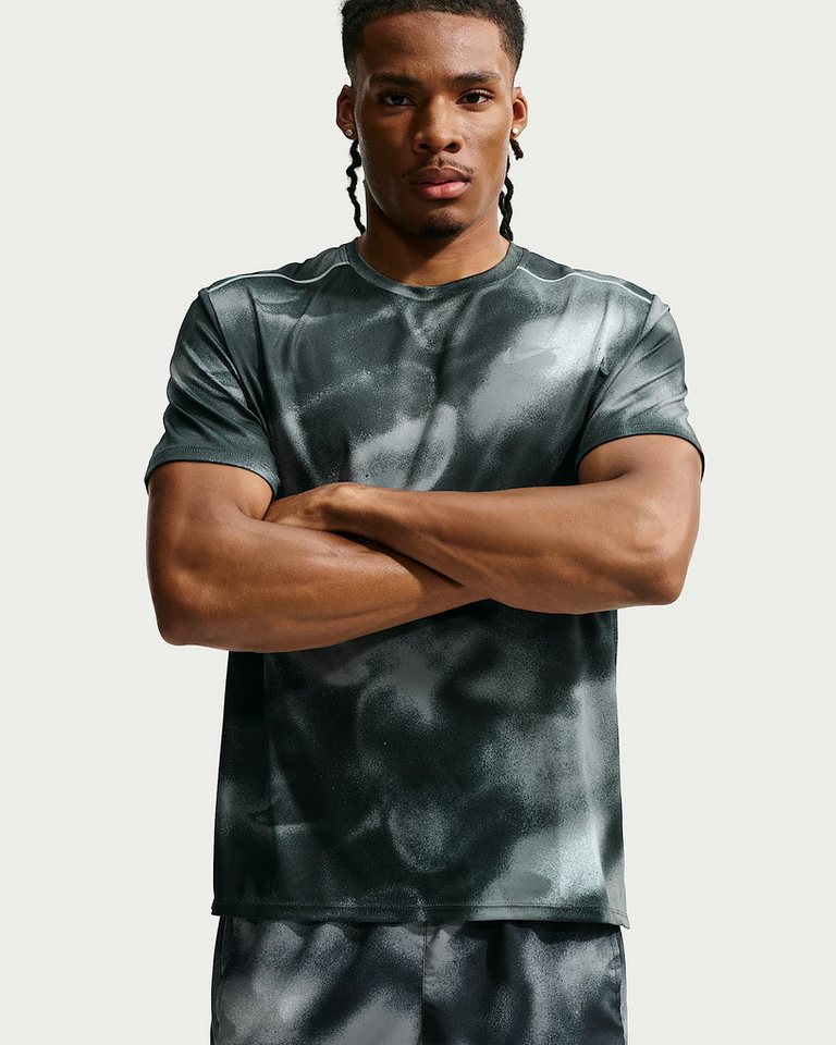 Nike Laufshirt Nike Miler Men's Dri-FIT UV Short-Sleeve Running Top mit Kurzarm-Design, für Läufe, Fitnessstudio und Streetwear-Look Bild 5