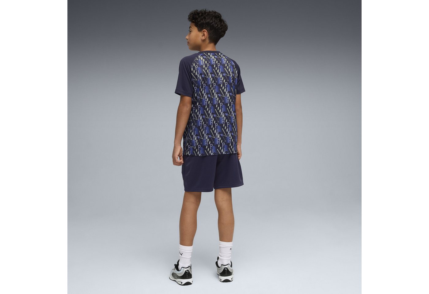 PUMA Jogginganzug TRAIN ALL DAY Essentials Bedrucktes T-Shirt und Shorts im Set Bild 2