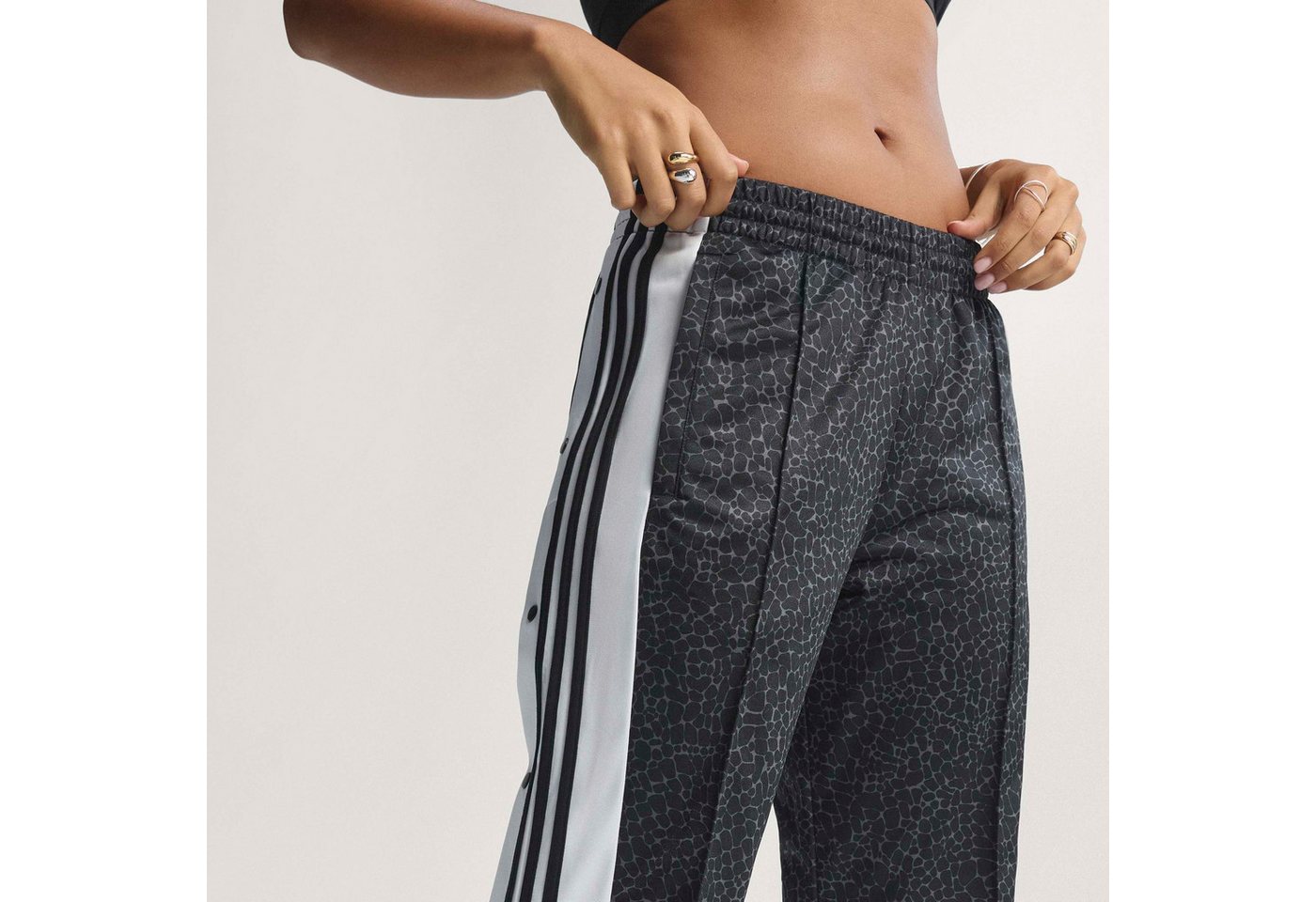 adidas Originals Sporthose AOP ADIBREAK PT Bild 5