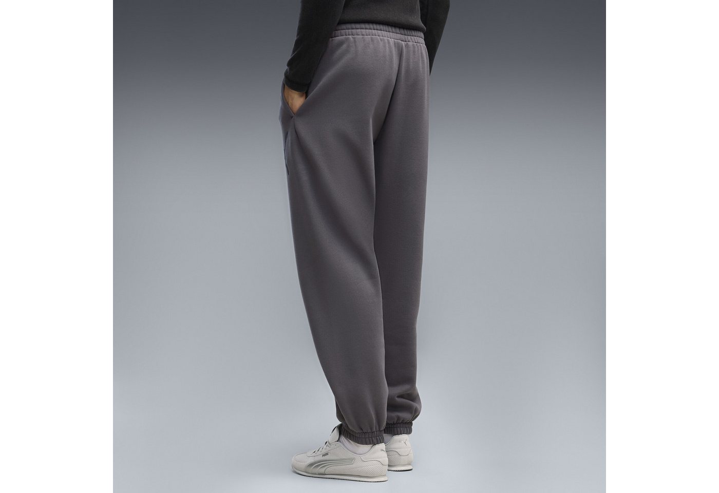 PUMA Sporthose PUMA Sport Relaxed Street Graphic Fleece Jogginghose Herren Bild 2