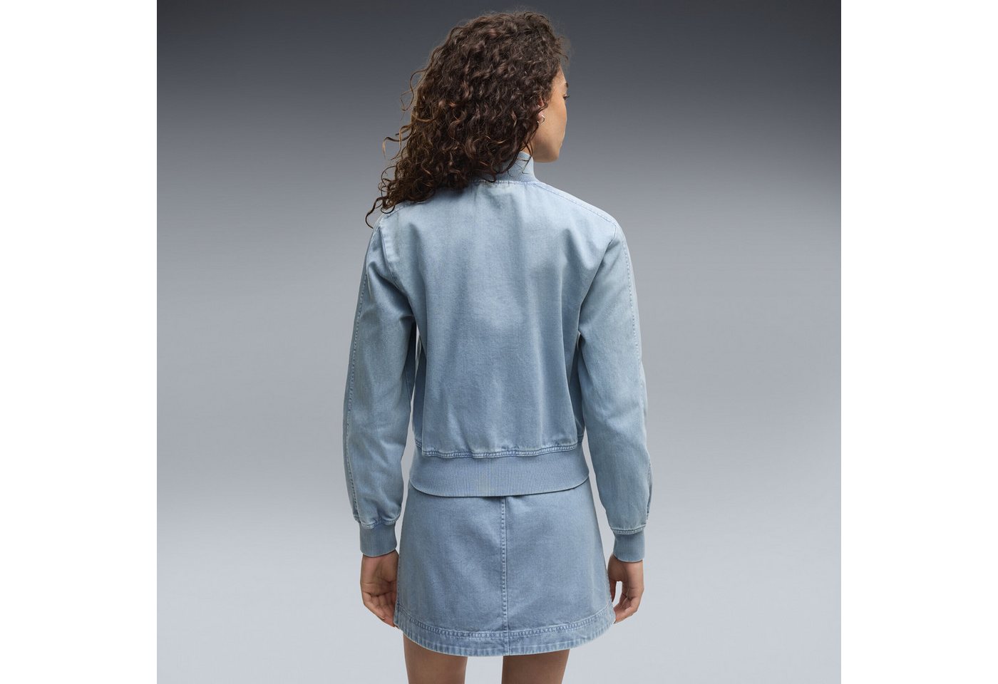 PUMA Trainingsjacke FUTURE.PUMA.ARCHIVE Washed Twill Kurze Jacke Damen Bild 3